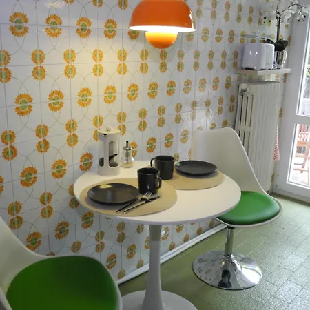 Апартаменты Vintage, Close To Trade Fair, Hospital And Centre