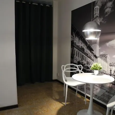 Apartamento Vintage, Close To Trade Fair, Hospital And Centre *