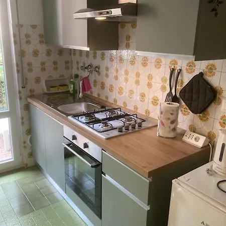 Vintage, Close To Trade Fair, Hospital And Centre